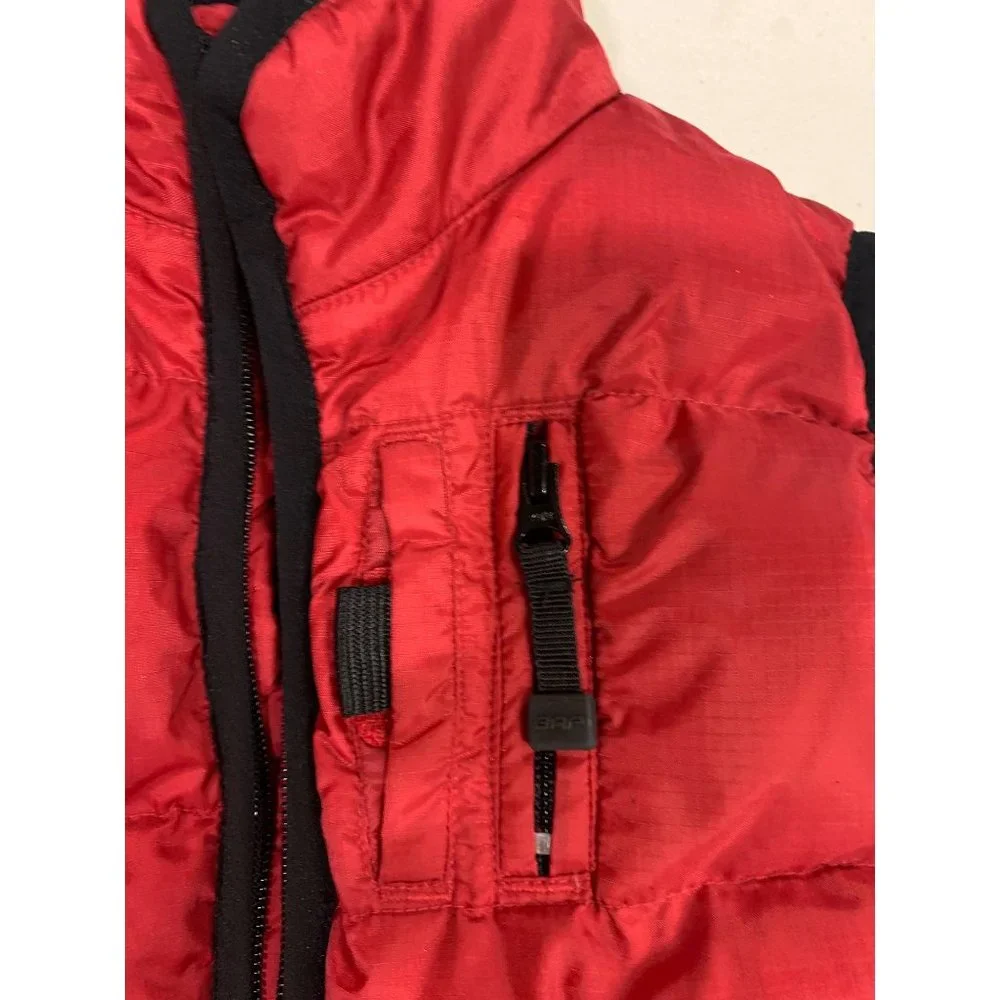 EUC GAP Red Vest Lined Insulated Size Small - Picture 2 of 10